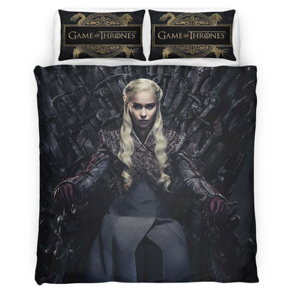 Daenerys Targaryen on the Iron Throne Duvet Cover