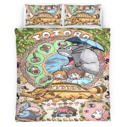 Totoro on the bus Duvet Cover